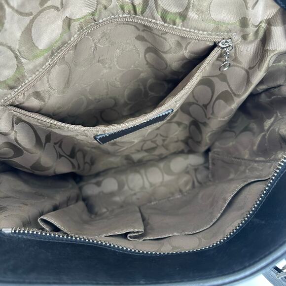 Coach Hamptons Shoulder‎ Tote Bag Black Leather Vintage Embossed Logo B06D-8E92 - Picture 10 of 13